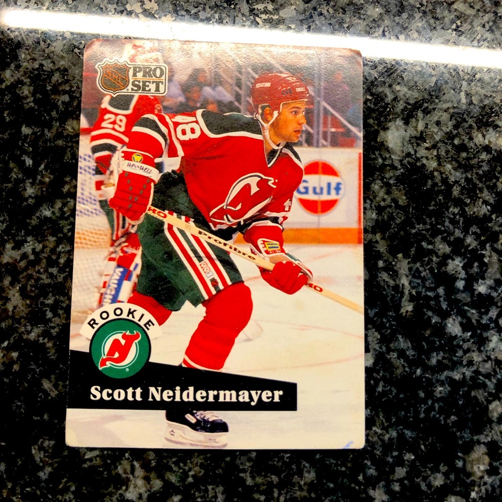 Scott Neidermayer Rookie card Pro Set 1991 #547 hockey card!!
